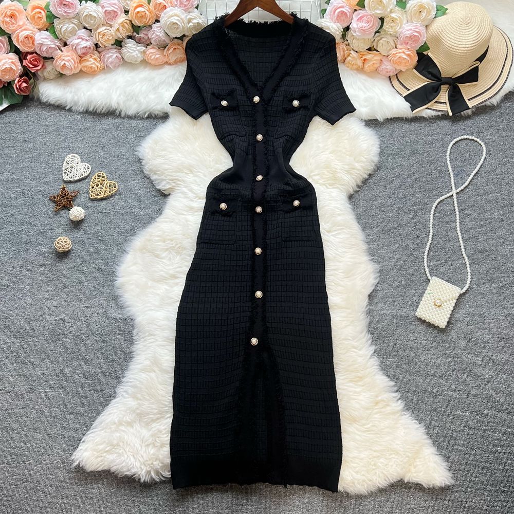 YuooMuoo Chic Fashion Sexy Package Hips Knitted Dress Women V-Neck Single Breasted Bodycon Sweater Dress Office Lady Dresses YuooMuoo Chic Fashion Sexy Package Hips Knitted Dress Women V-Neck Single Breasted Bodycon Sweater Dress Office Lady Dresses