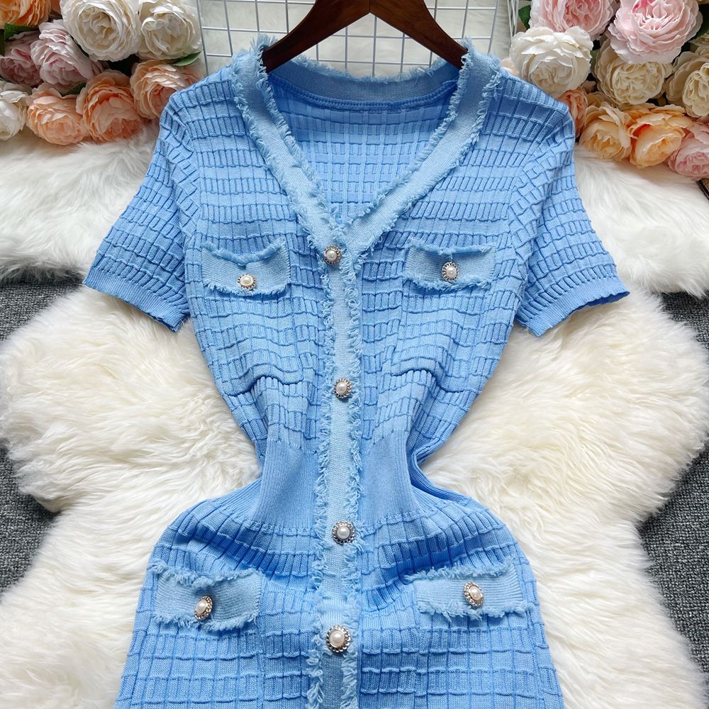 YuooMuoo Chic Fashion Sexy Package Hips Knitted Dress Women V-Neck Single Breasted Bodycon Sweater Dress Office Lady Dresses YuooMuoo Chic Fashion Sexy Package Hips Knitted Dress Women V-Neck Single Breasted Bodycon Sweater Dress Office Lady Dresses