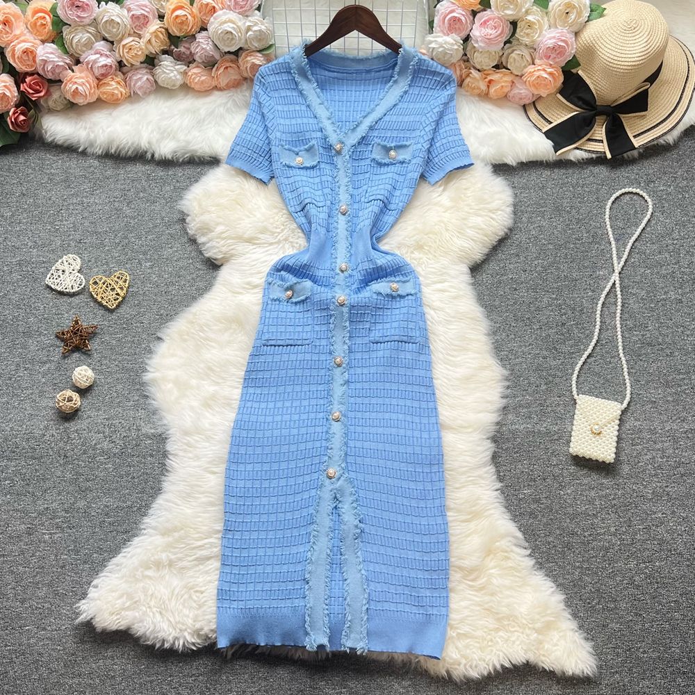 YuooMuoo Chic Fashion Sexy Package Hips Knitted Dress Women V-Neck Single Breasted Bodycon Sweater Dress Office Lady Dresses YuooMuoo Chic Fashion Sexy Package Hips Knitted Dress Women V-Neck Single Breasted Bodycon Sweater Dress Office Lady Dresses