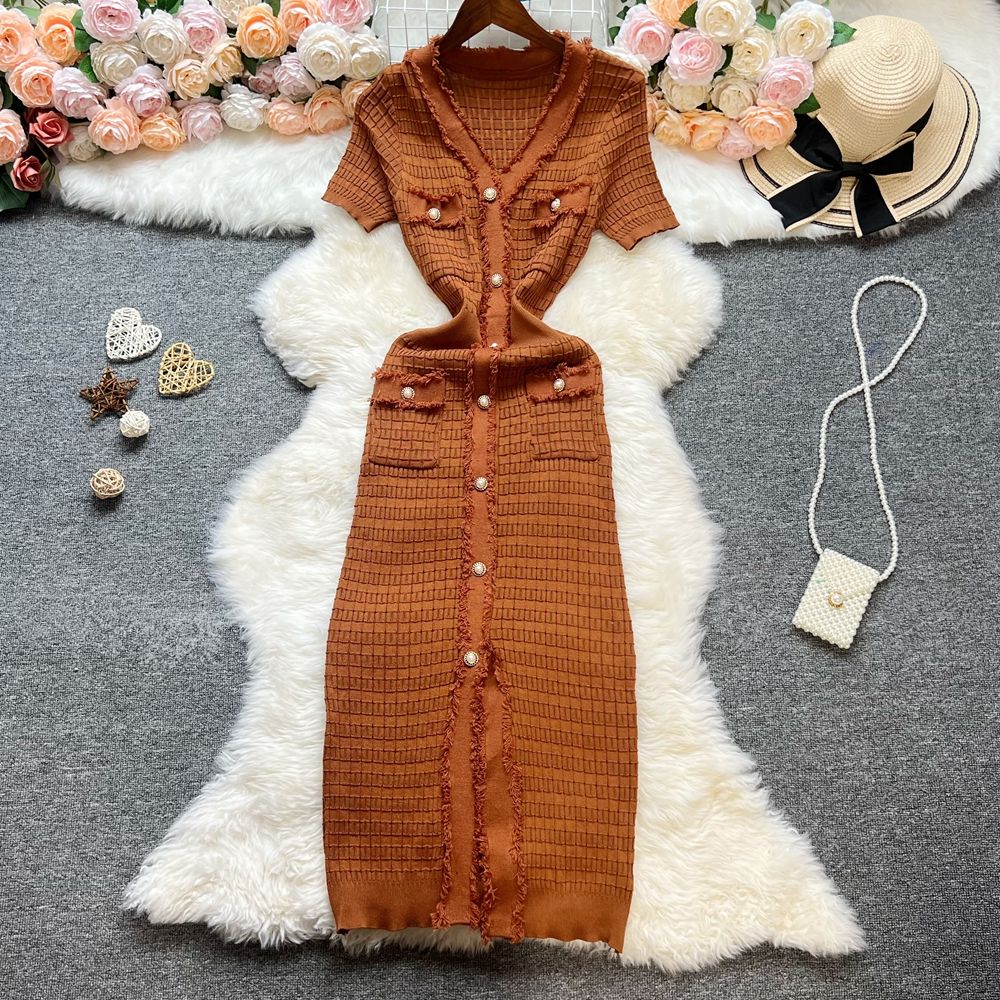 YuooMuoo Chic Fashion Sexy Package Hips Knitted Dress Women V-Neck Single Breasted Bodycon Sweater Dress Office Lady Dresses YuooMuoo Chic Fashion Sexy Package Hips Knitted Dress Women V-Neck Single Breasted Bodycon Sweater Dress Office Lady Dresses
