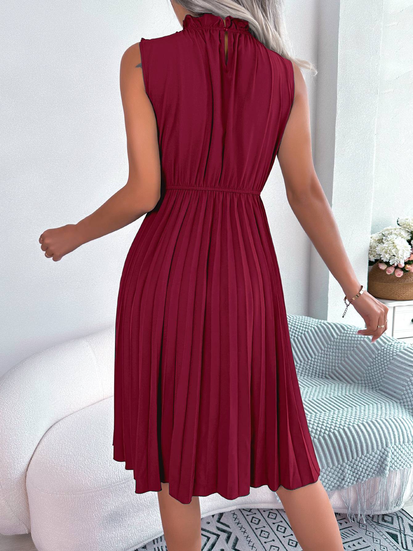 Women summer casual ruffles sleeveless pleated knee-length dress solid dresses Women summer casual ruffles sleeveless pleated knee-length dress solid dresses