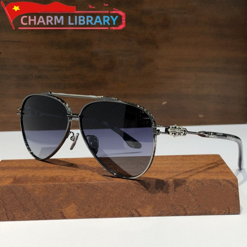 CHARM LIBRARY CH8186 Photochromic Pilot Sunglasses for Women