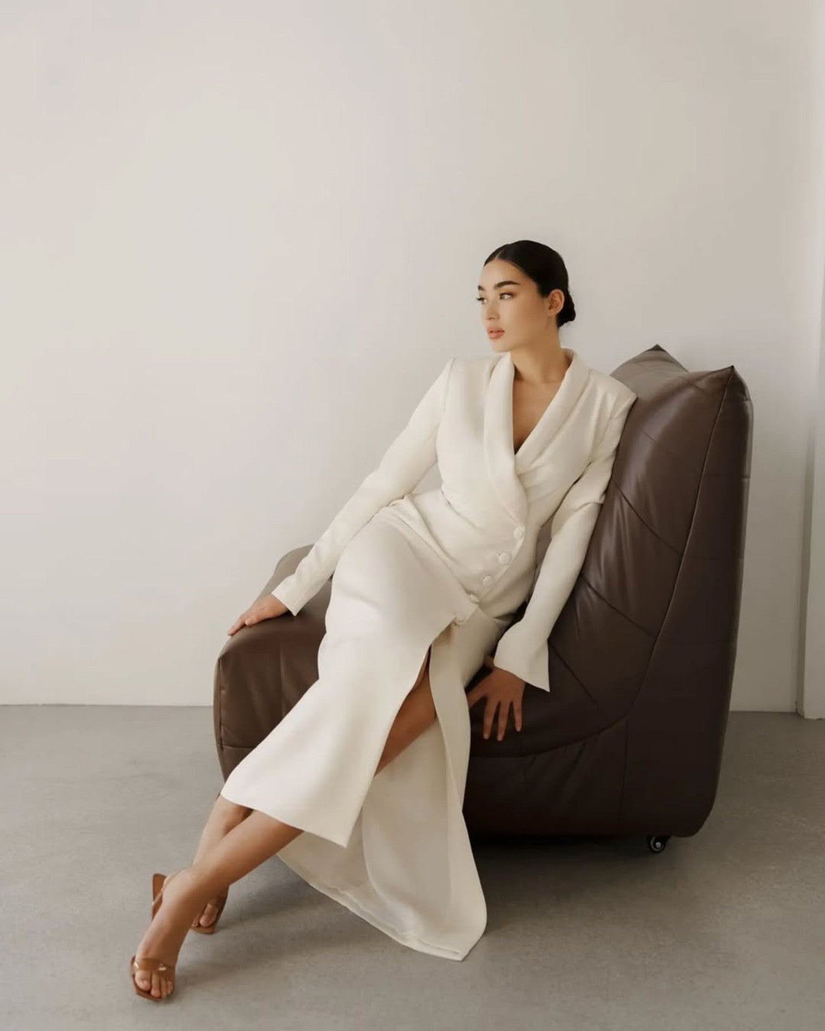 Elegant White Women Blazer Dress Ankle Length Button Evening Dress Slim Fit Custom Formal Wear Party One Piece Elegant White Women Blazer Dress Ankle Length Button Evening Dress Slim Fit Custom Formal Wear Party One Piece