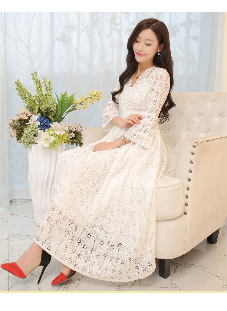 Slim fit women's lace V-neck beach dress holiday fashion trendy floral printed mid-length one-piece skirt Slim fit women's lace V-neck beach dress holiday fashion trendy floral printed mid-length one-piece skirt