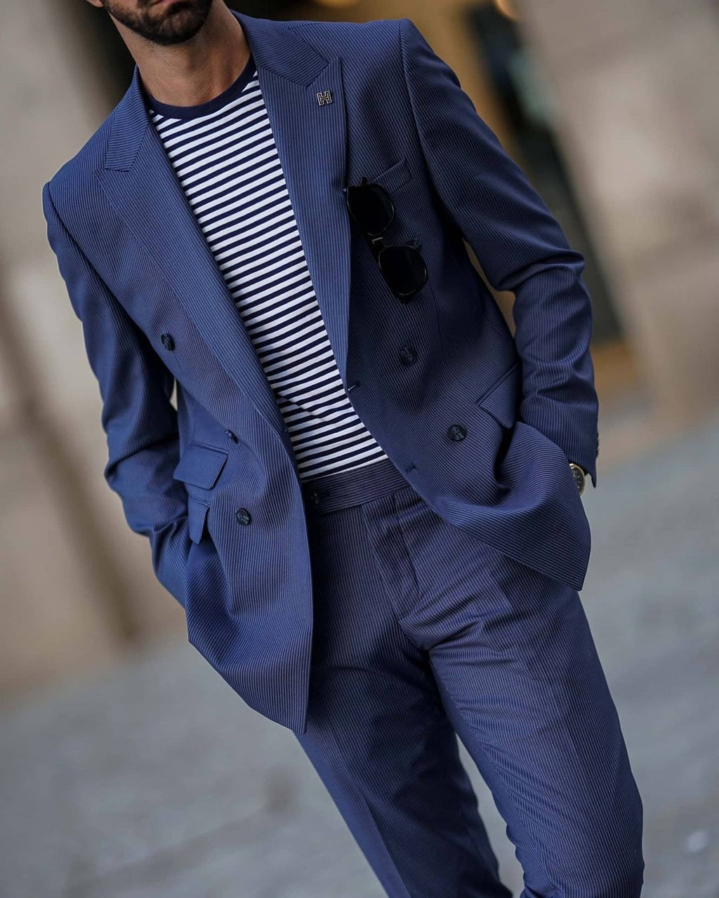 Men's Striped Suits Plus Size Wedding Tuxedos 2 Pieces Double Breasted Jacket and Pants Custom Suits Prom Party OutfitMen's Striped Suits Plus Size Wedding Tuxedos 2 Pieces Double Breasted Jacket and Pants Custom Suits Prom Party Outfit