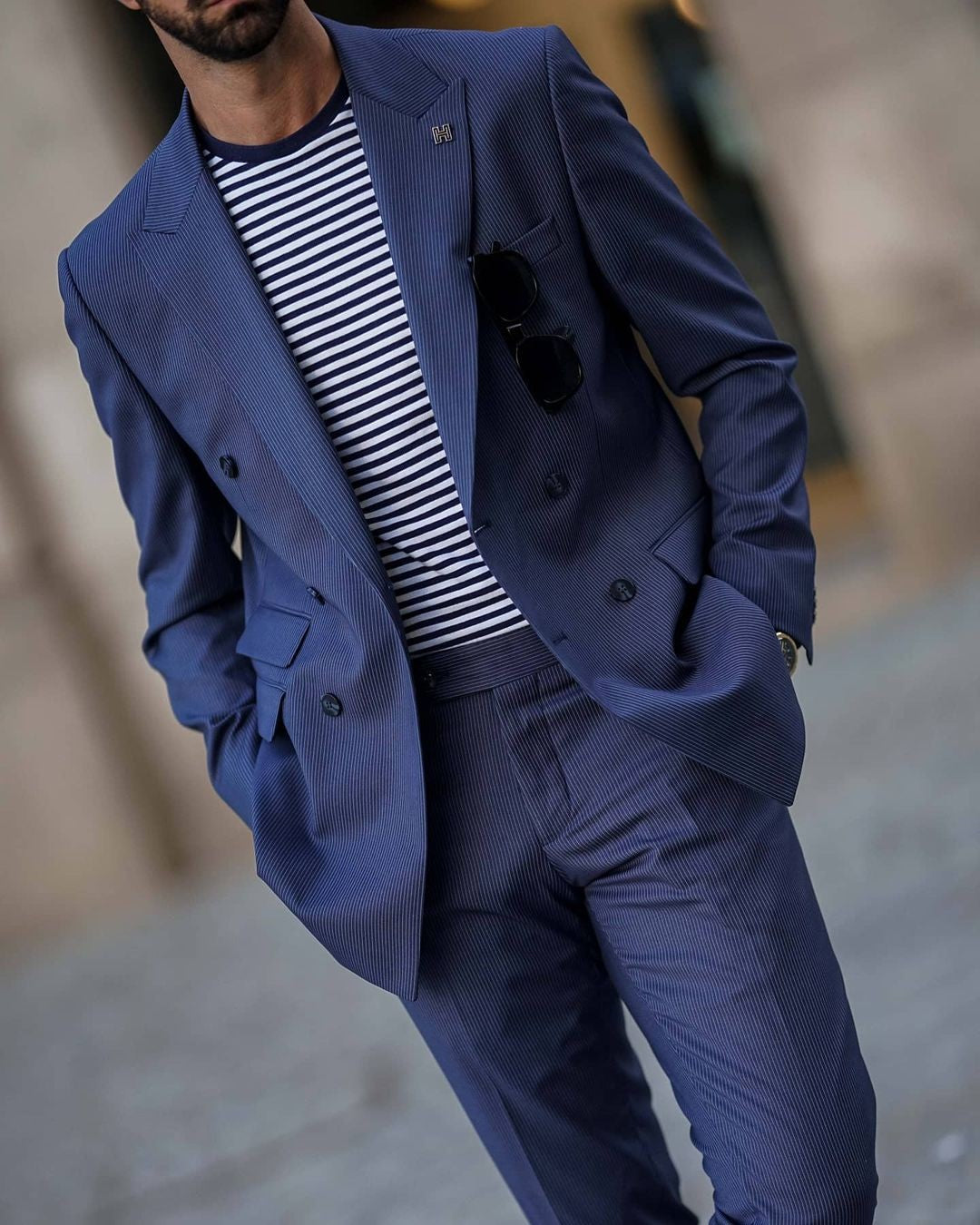 Men's Striped Suits Plus Size Wedding Tuxedos 2 Pieces Double Breasted Jacket and Pants Custom Suits Prom Party OutfitMen's Striped Suits Plus Size Wedding Tuxedos 2 Pieces Double Breasted Jacket and Pants Custom Suits Prom Party Outfit