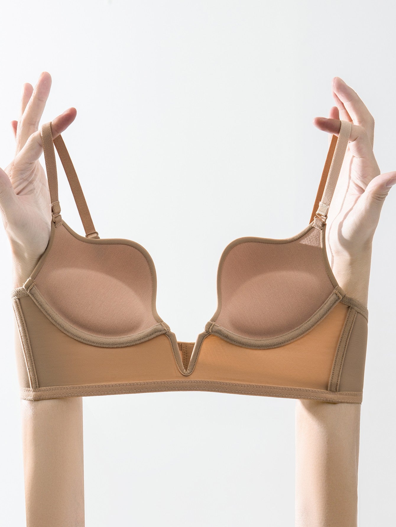Seamless Plunge Underwire Bra