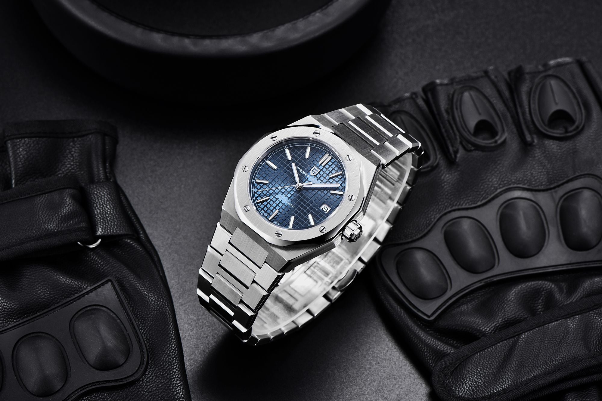 PAGANI DESIGN PD1673 Diver Watch: Robust Style & Precision