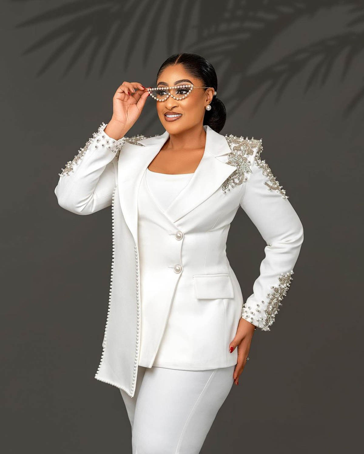 Pearls Beaded Appliques Women's Pant Suits 2 Piece Plus Size Wedding Mother of the Bride Suits Wraps Design Blazer Outfit