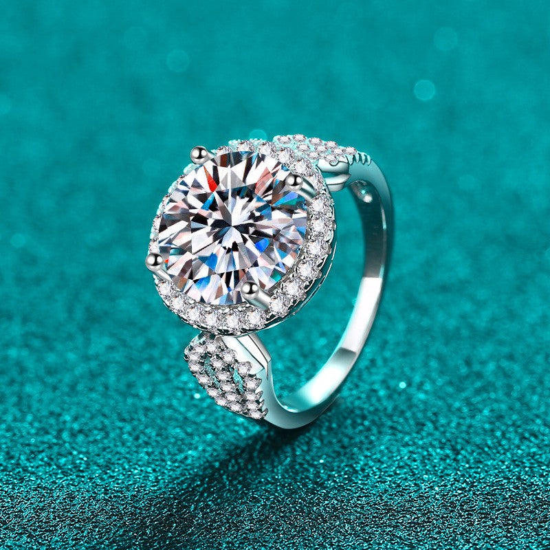 Women's Romantic Moissanite Engagement Ring