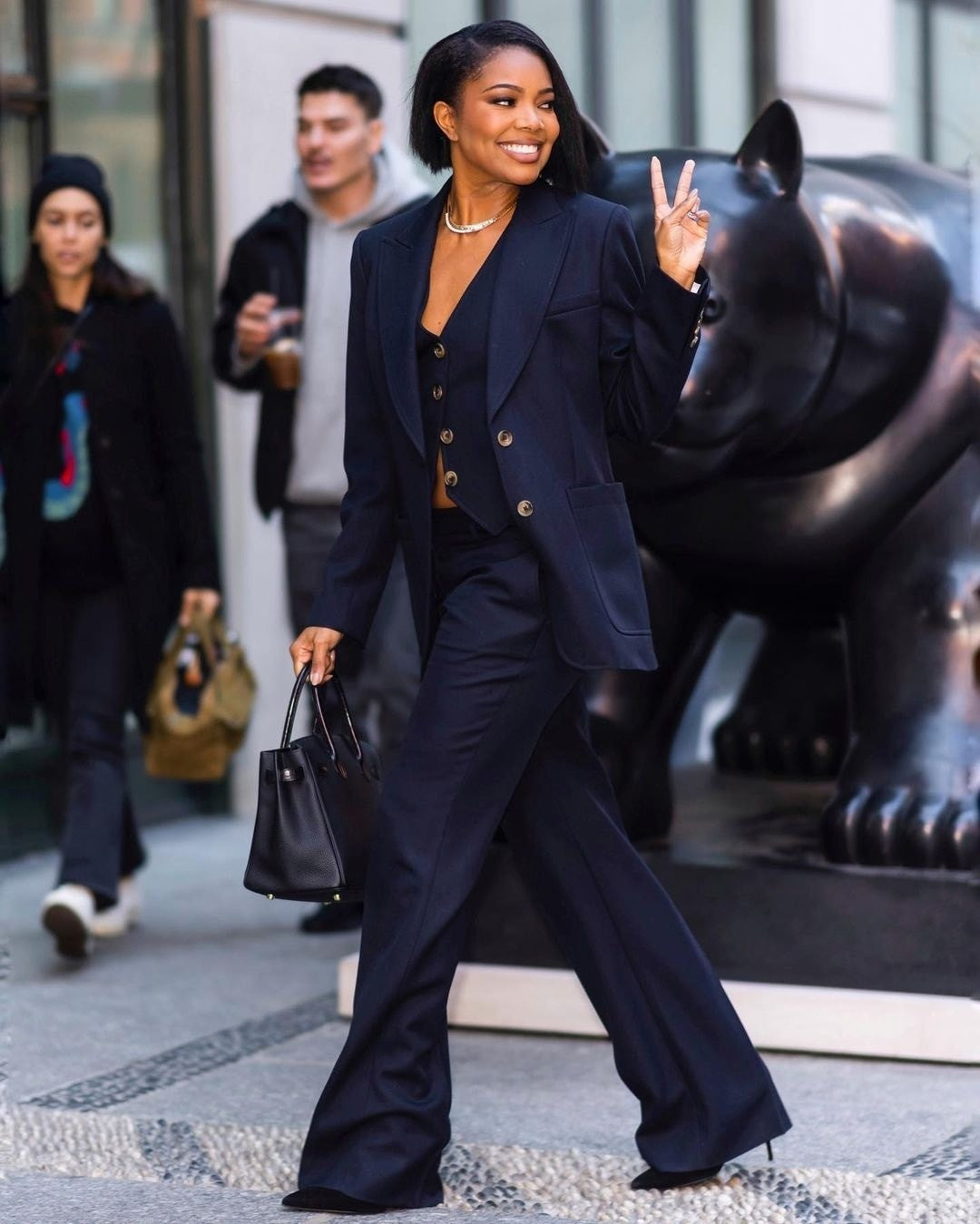 High Quality Navy Women Pant Suits 3 Pieces Plus Size Oversized Blazer Jacket Outwear Custom Formal Office Lady Outfit High Quality Navy Women Pant Suits 3 Pieces Plus Size Oversized Blazer Jacket Outwear Custom Formal Office Lady Outfit