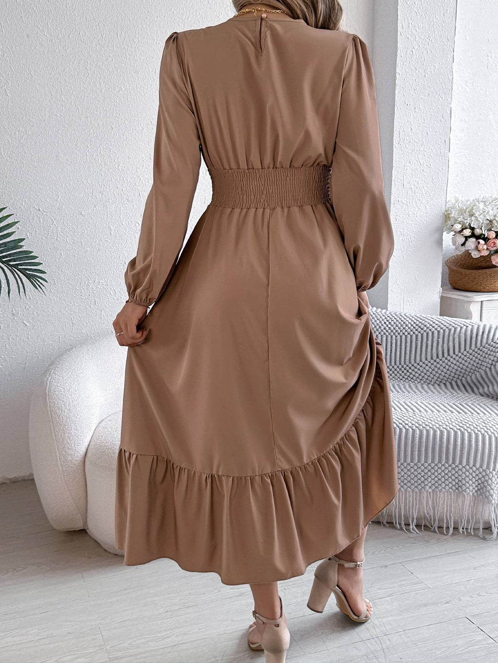 Autumn and winter casual elegant solid color round neck long sleeve cinched waist lotus leaf edge dress women's clothing Autumn and winter casual elegant solid color round neck long sleeve cinched waist lotus leaf edge dress women's clothing