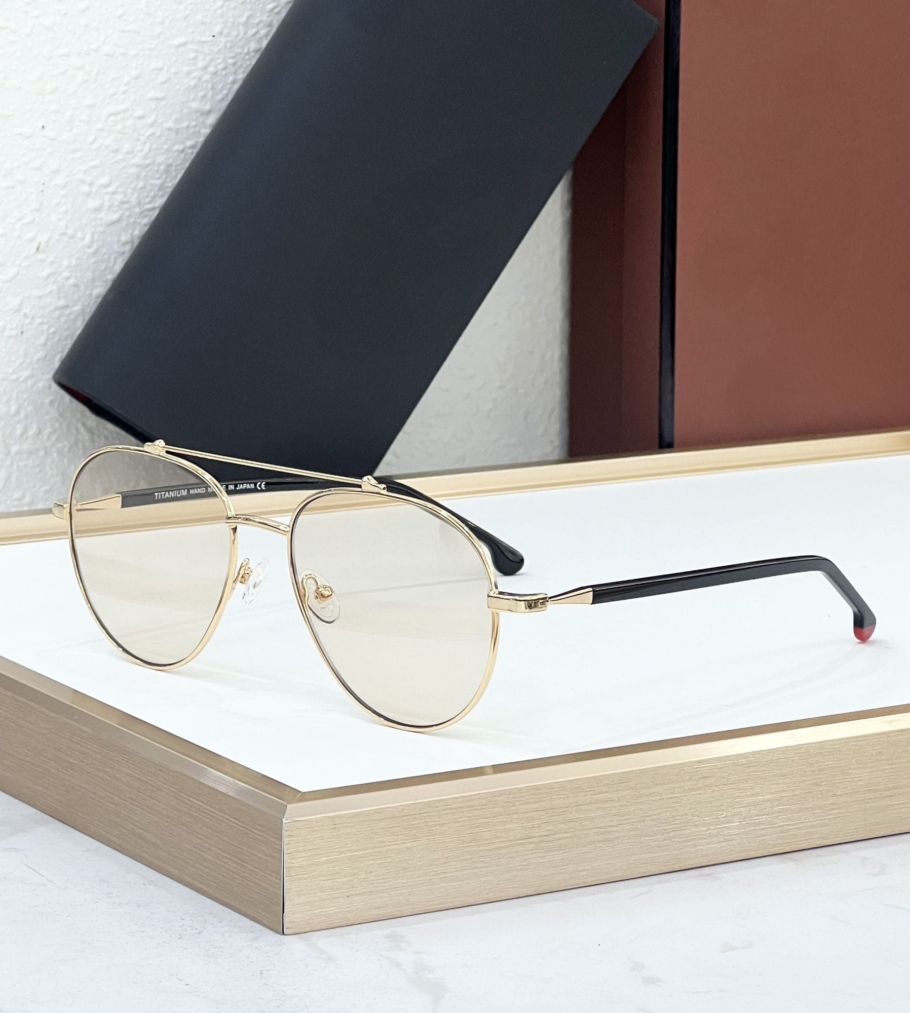 EXCLUSUN Oval Fashion Sunglasses