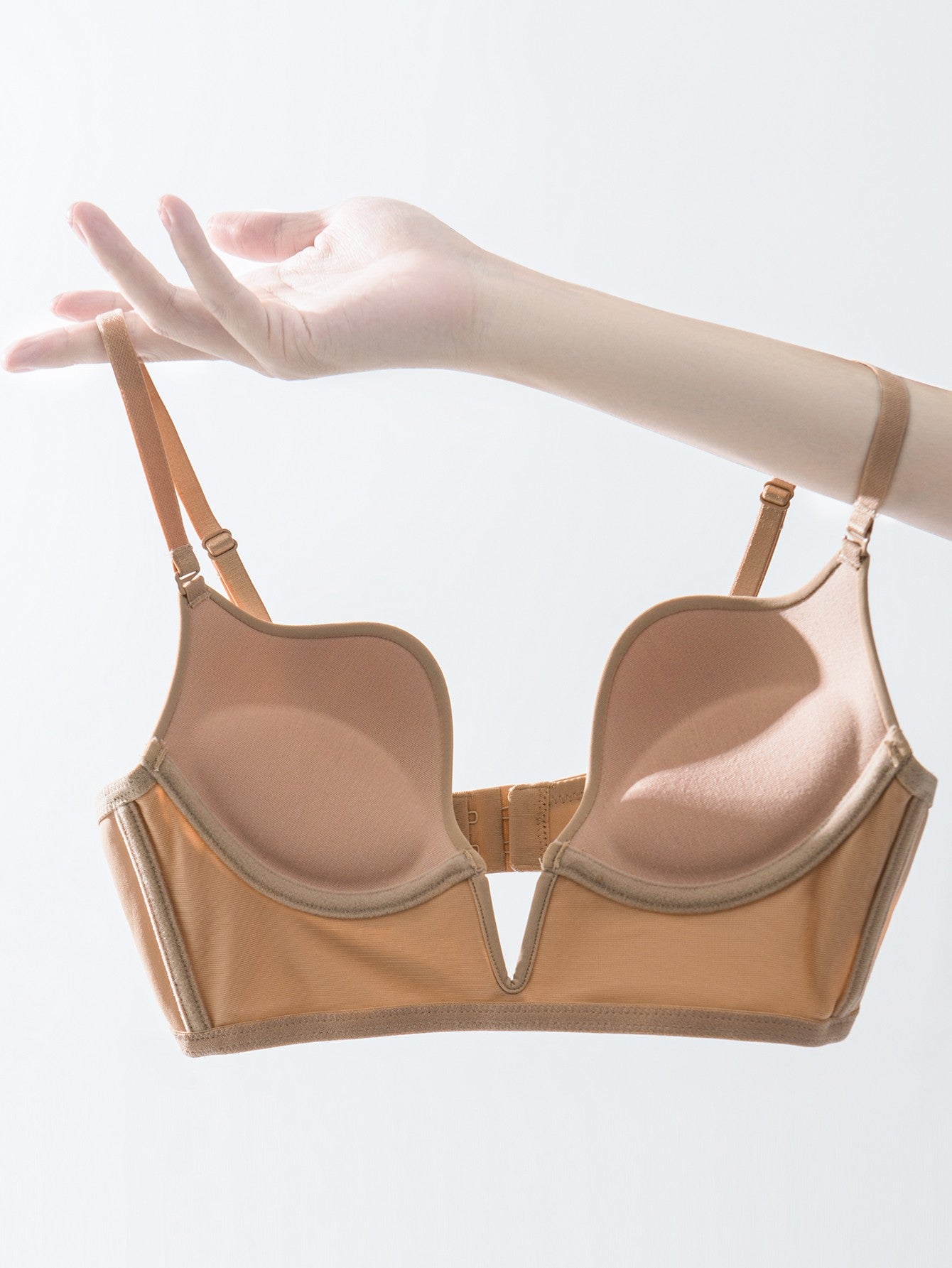 Seamless Plunge Underwire Bra