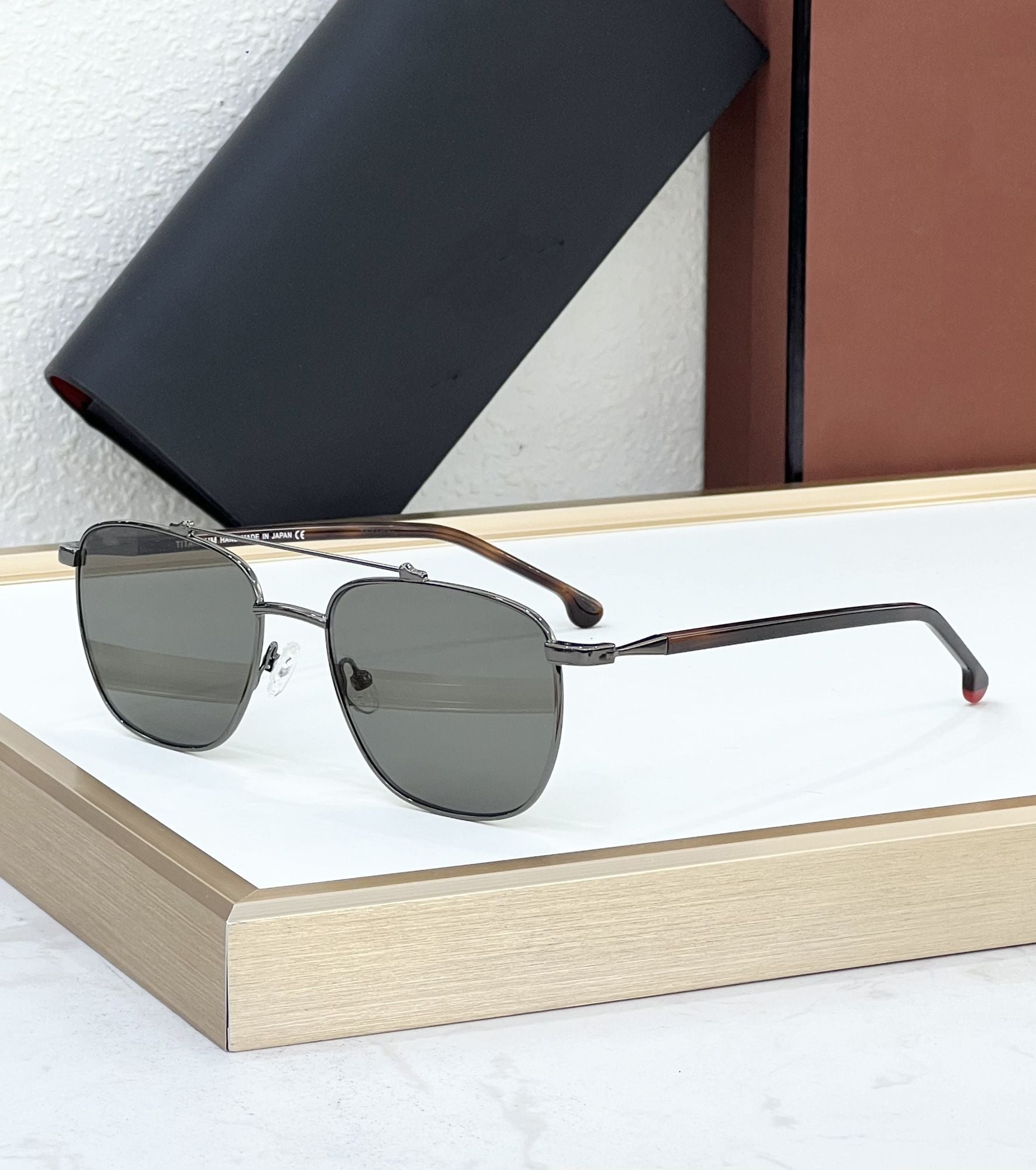 EXCLUSUN Square Fashion Sunglasses (Model FAI0302)