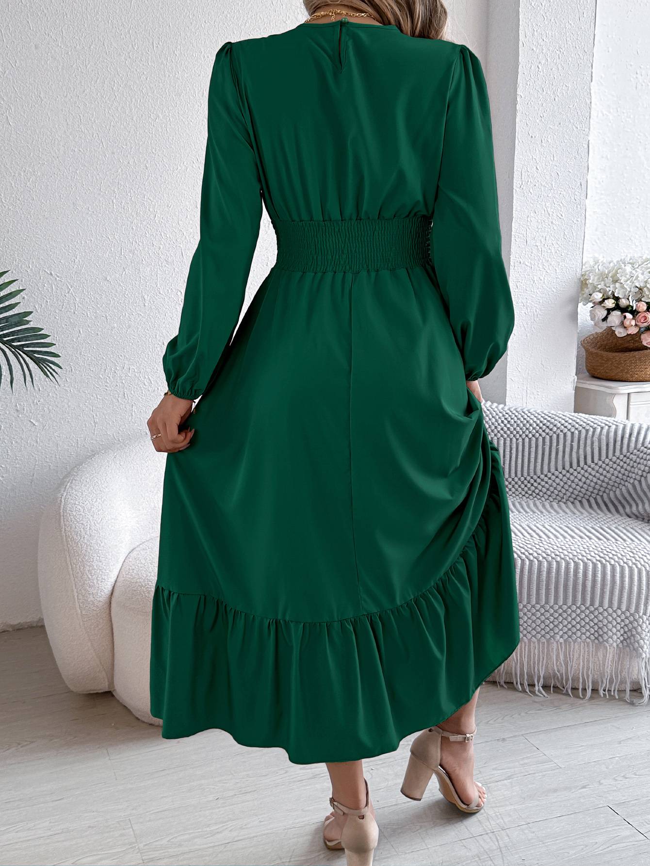 Autumn and winter casual elegant solid color round neck long sleeve cinched waist lotus leaf edge dress women's clothing Autumn and winter casual elegant solid color round neck long sleeve cinched waist lotus leaf edge dress women's clothing
