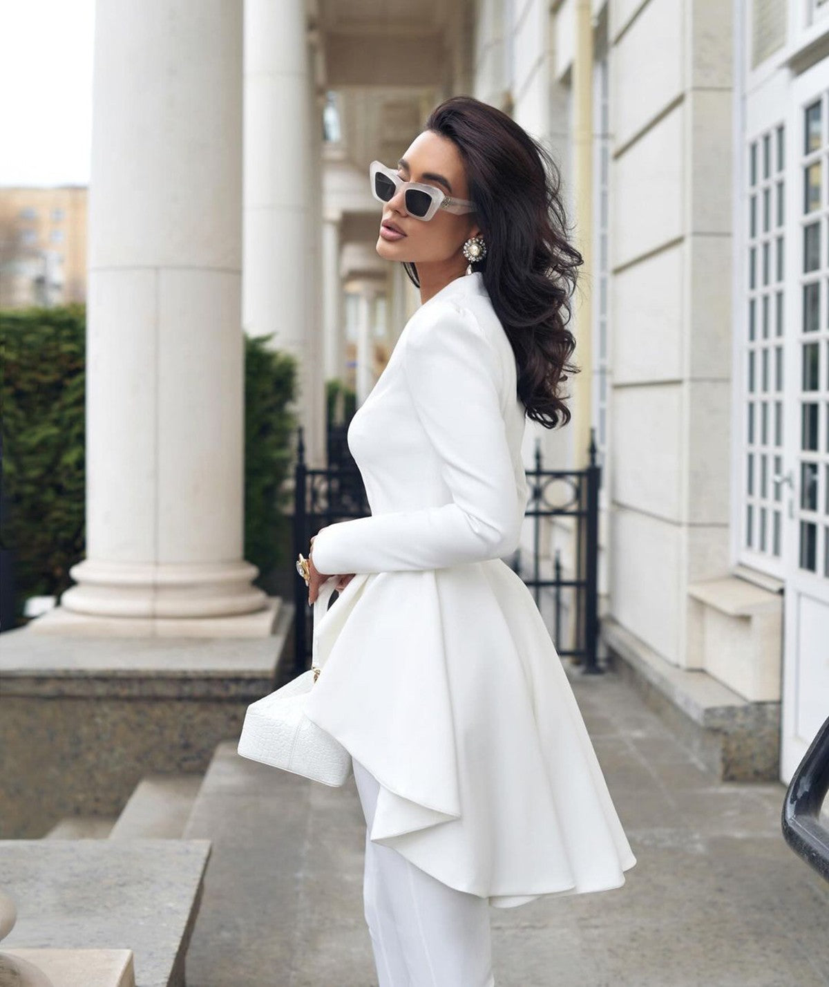 Women's Vintage Pant Suits 2 Pieces Scallop Hem Hi-Lo Blazer and Trousers Custom Made Evening Wedding Party Prom Formal Wear Women's Vintage Pant Suits 2 Pieces Scallop Hem Hi-Lo Blazer and Trousers Custom Made Evening Wedding Party Prom Formal Wear