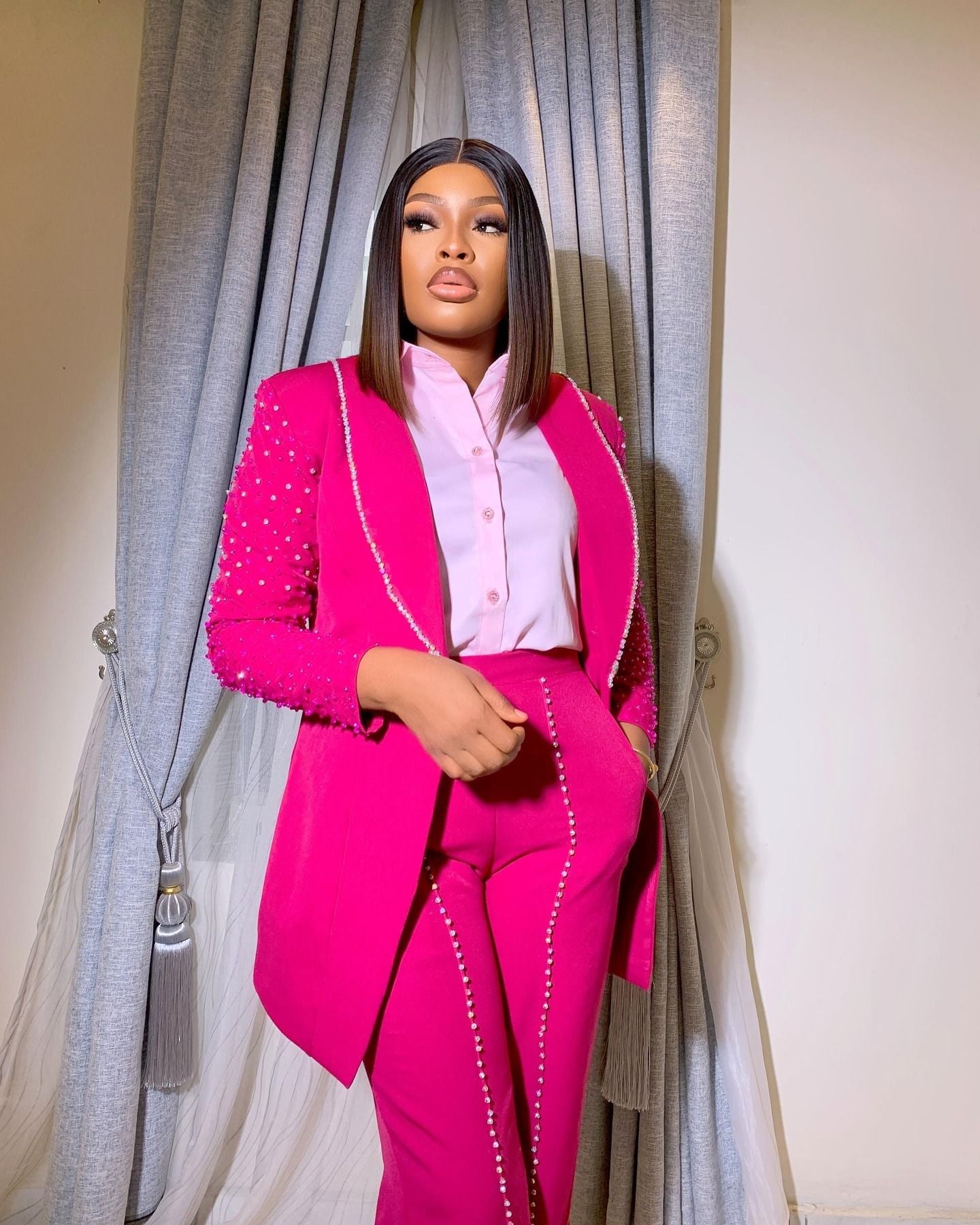 Glitter Pink Women's Pants Suits 2 Pieces Pearl Beadings Mother of the Bride Suits Custom Wedding Guest Evening Party Outfit Glitter Pink Women's Pants Suits 2 Pieces Pearl Beadings Mother of the Bride Suits Custom Wedding Guest Evening Party Outfit