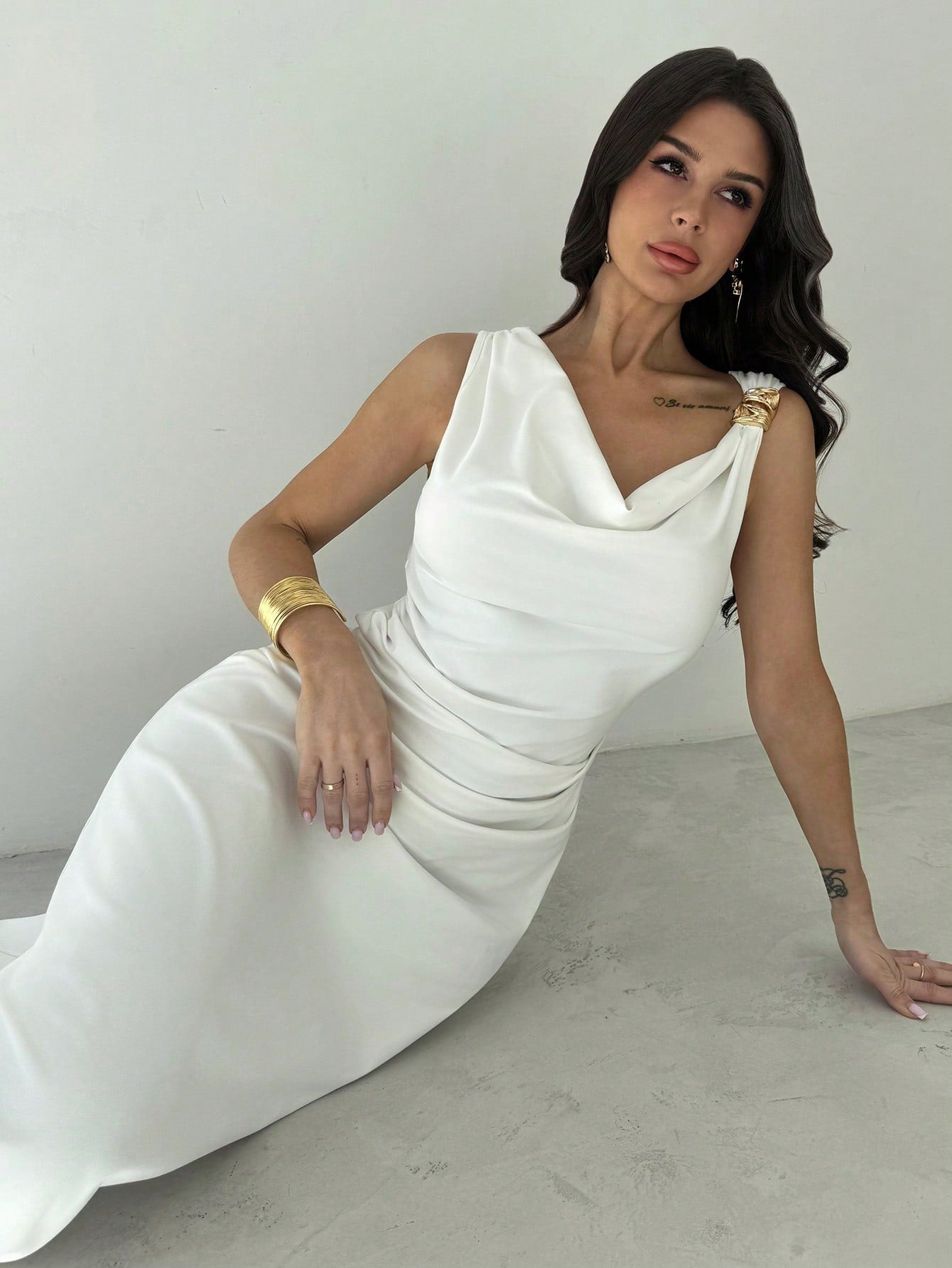 Elegant sleeveless slimming dress 2025 new style women's summer slimming, elegant and large dress Elegant sleeveless slimming dress 2025 new style women's summer slimming, elegant and large dress