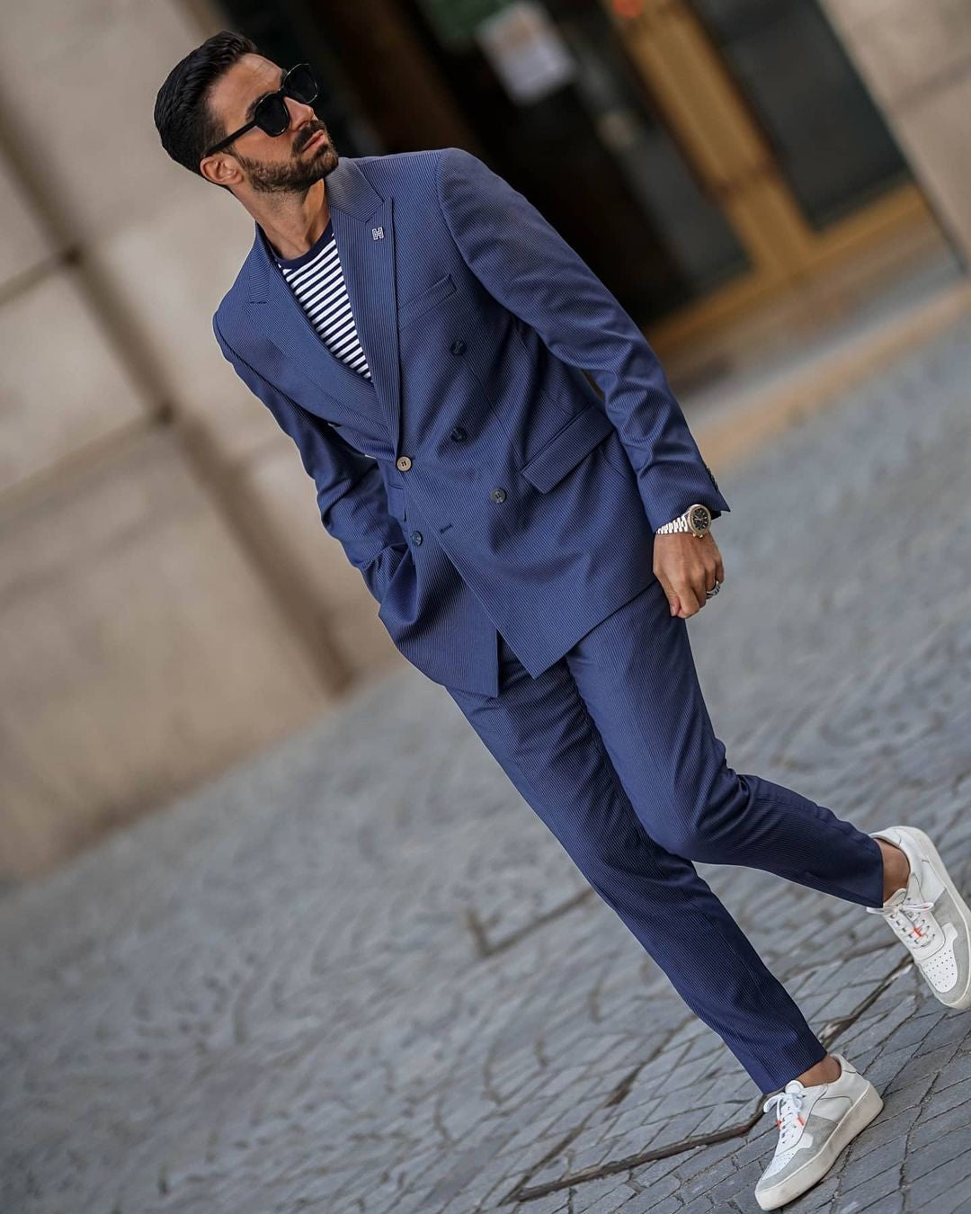 Men's Striped Suits Plus Size Wedding Tuxedos 2 Pieces Double Breasted Jacket and Pants Custom Suits Prom Party OutfitMen's Striped Suits Plus Size Wedding Tuxedos 2 Pieces Double Breasted Jacket and Pants Custom Suits Prom Party Outfit
