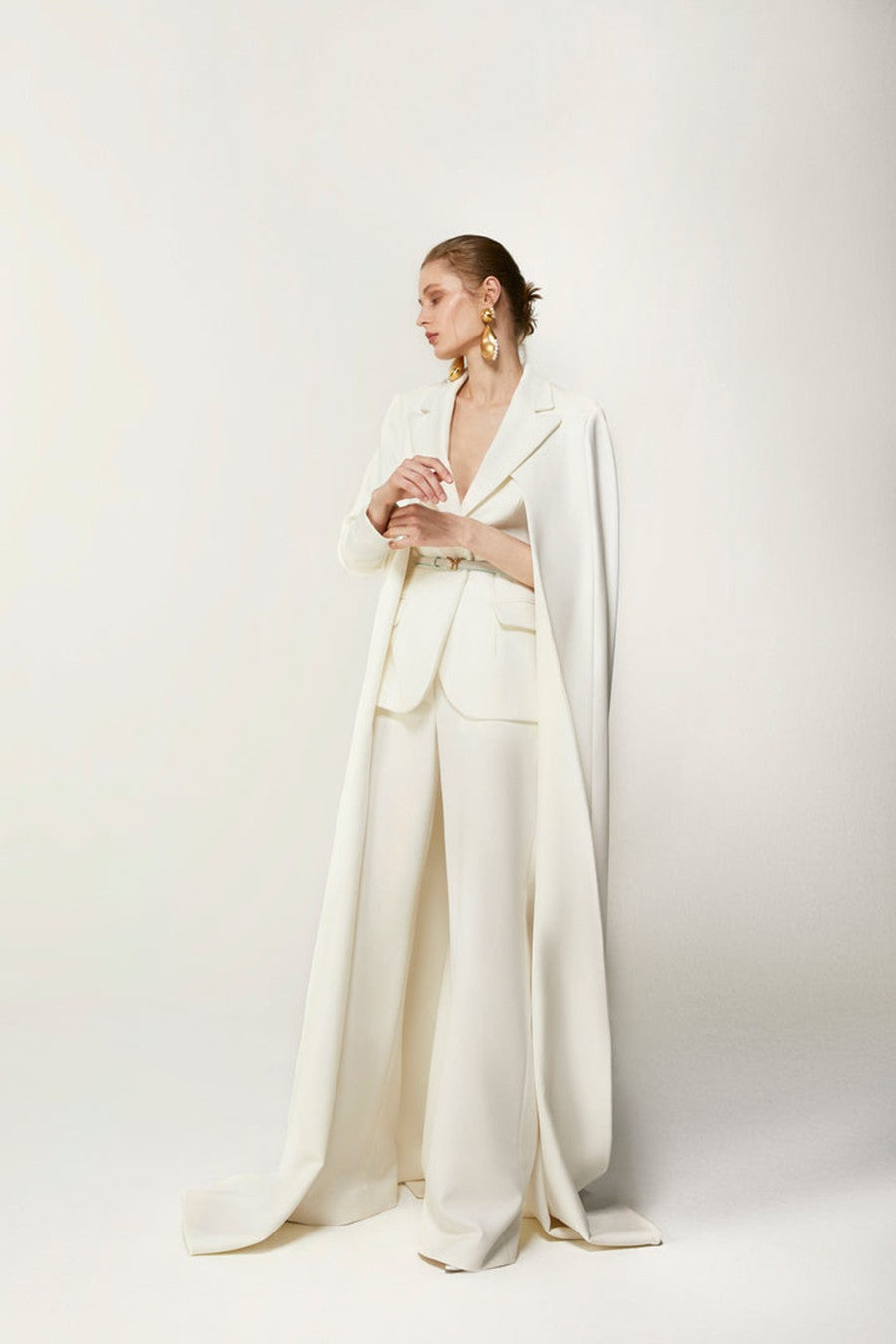 Elegant Women Capes Suits 2 Pieces Custom Pocket Blazer and Pants Wedding Guest Tuxedo Evening Party Celebrity Outfit Elegant Women Capes Suits 2 Pieces Custom Pocket Blazer and Pants Wedding Guest Tuxedo Evening Party Celebrity Outfit