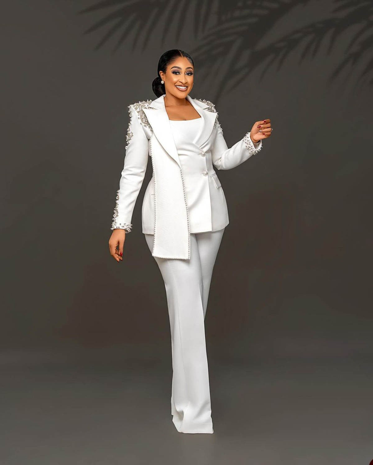 Pearls Beaded Appliques Women's Pant Suits 2 Piece Plus Size Wedding Mother of the Bride Suits Wraps Design Blazer Outfit