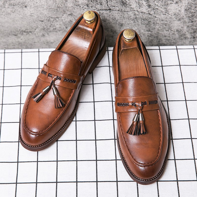 Men's casual pointed toe loafers, fringe shoes,