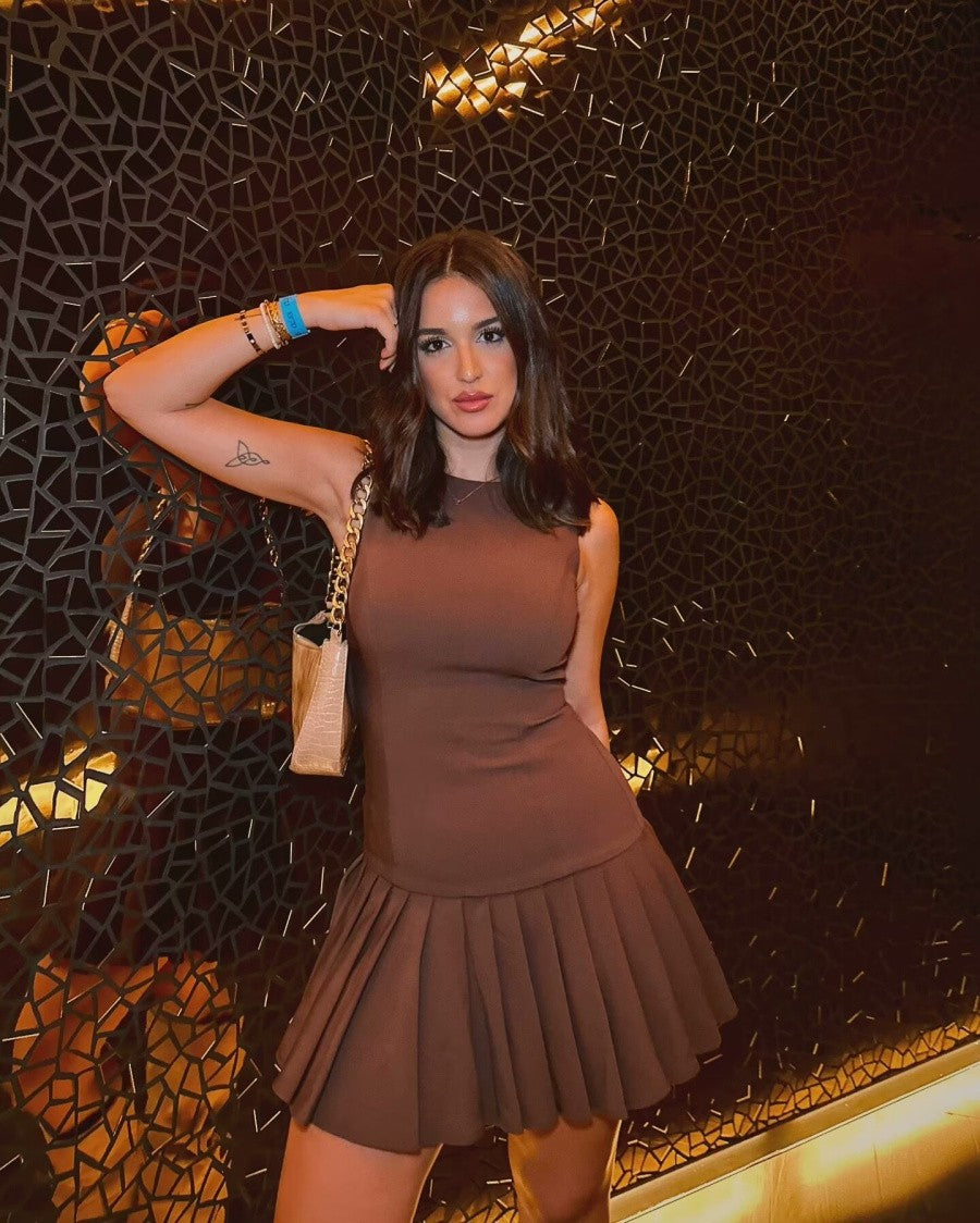 Traf2024 new product 3D cut out mini dress, pleated skirt design, brown sleeveless round neck short dress for womenTraf2024 new product 3D cut out mini dress, pleated skirt design, brown sleeveless round neck short dress for women