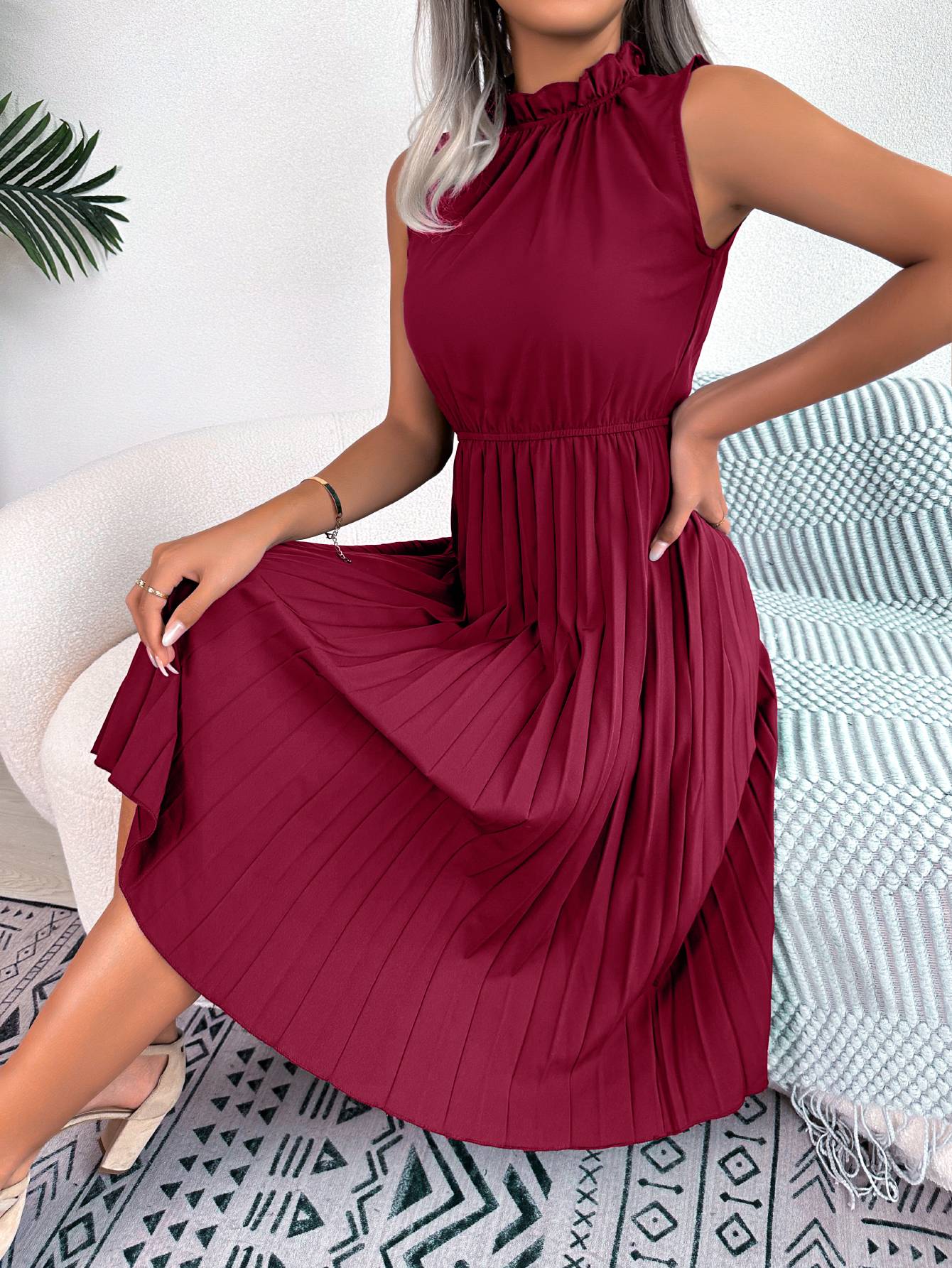 Women summer casual ruffles sleeveless pleated knee-length dress solid dresses Women summer casual ruffles sleeveless pleated knee-length dress solid dresses