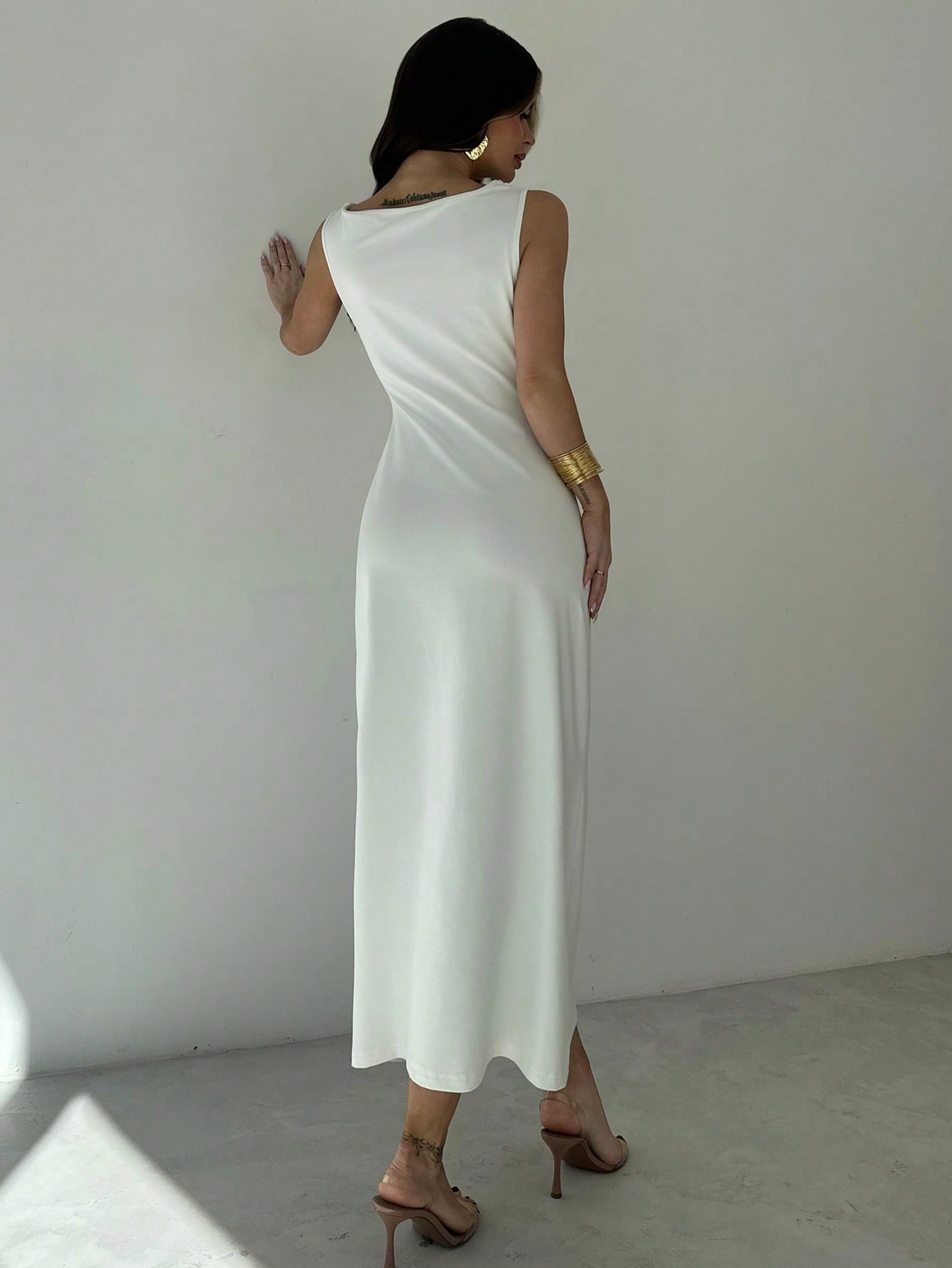 Elegant sleeveless slimming dress 2025 new style women's summer slimming, elegant and large dress Elegant sleeveless slimming dress 2025 new style women's summer slimming, elegant and large dress