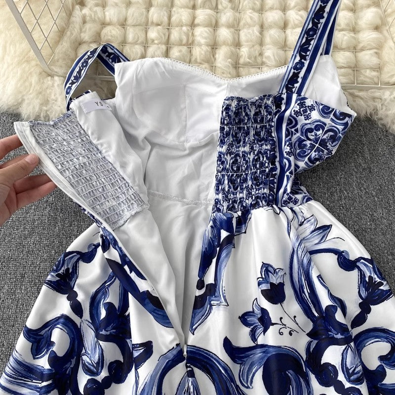 Women's V-neck Red Blue and White Print Spaghetti Strap Holiday Maxi Dress Summer Runway Floral Print Holiday Long Robes Women's V-neck Red Blue and White Print Spaghetti Strap Holiday Maxi Dress Summer Runway Floral Print Holiday Long Robes