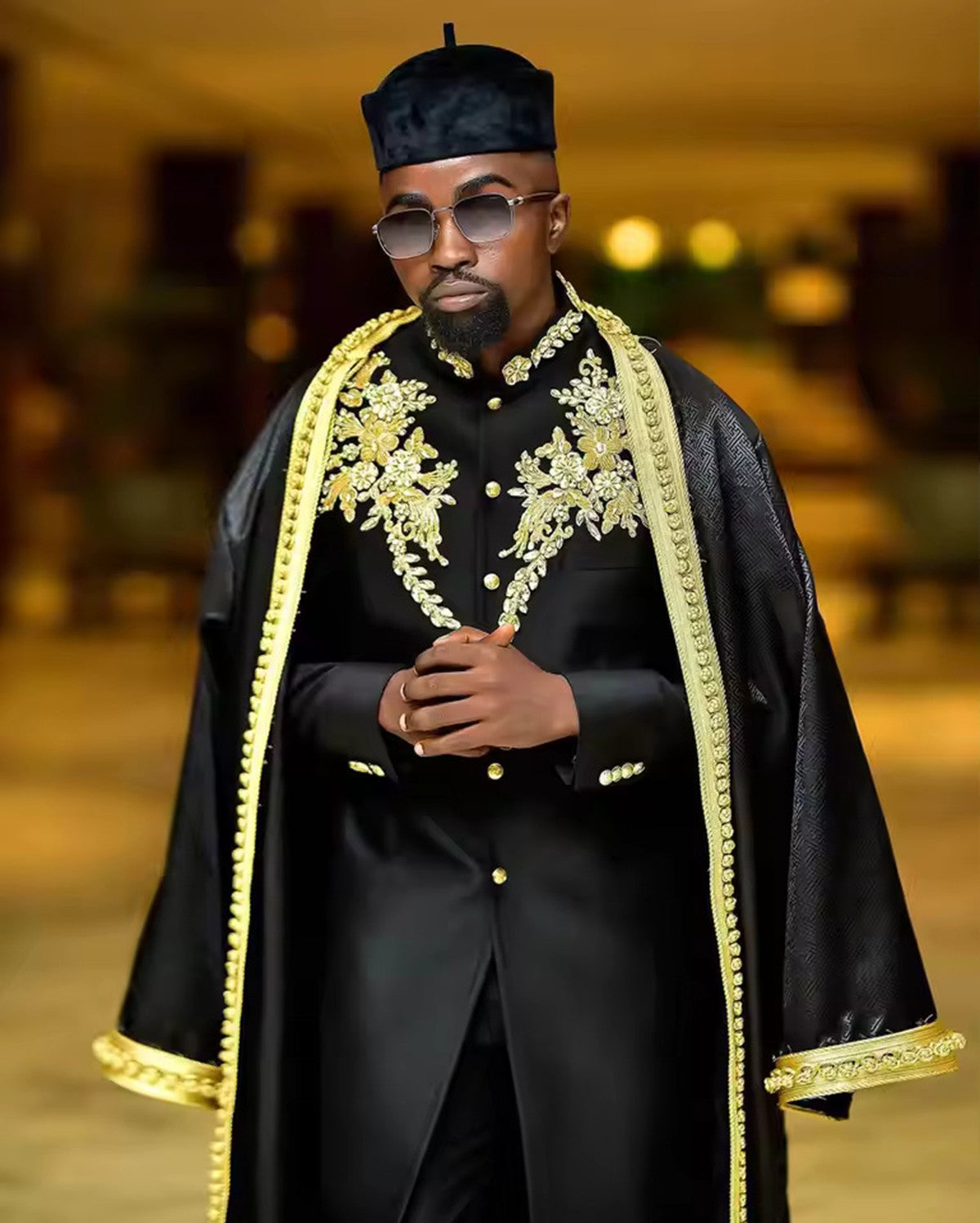 Royal Style Beaded Lace Men Suits With Cape 3 Pieces Plus Size Stand Collar Pocket Jacket Custom Formal Men's Homme Costume