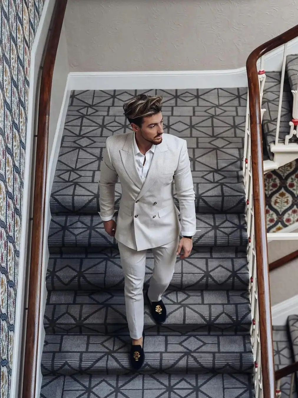 Men's Formal Suits 2 Piece Plus Size Double Breasted Suits Custom Blazer Groom Tuxedo Show Party Suits Men's Attire Men's Formal Suits 2 Piece Plus Size Double Breasted Suits Custom Blazer Groom Tuxedo Show Party Suits Men's Attire