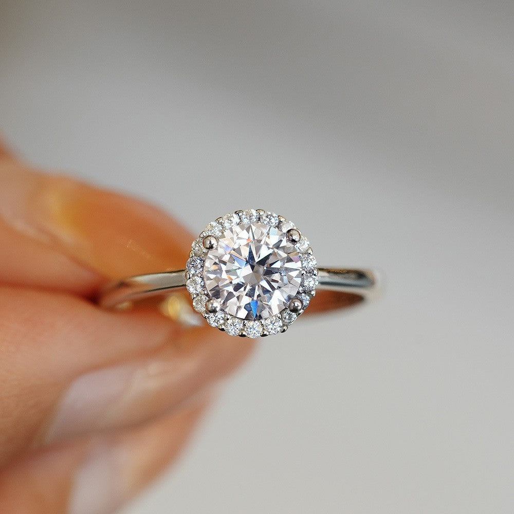 CKT Women's Romantic Moissanite Ring