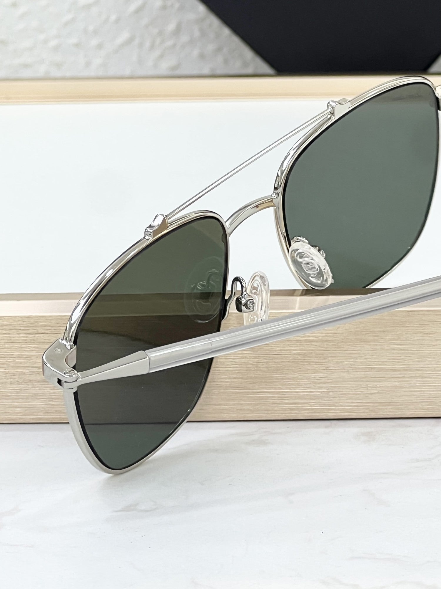 EXCLUSUN Square Fashion Sunglasses (Model FAI0302)