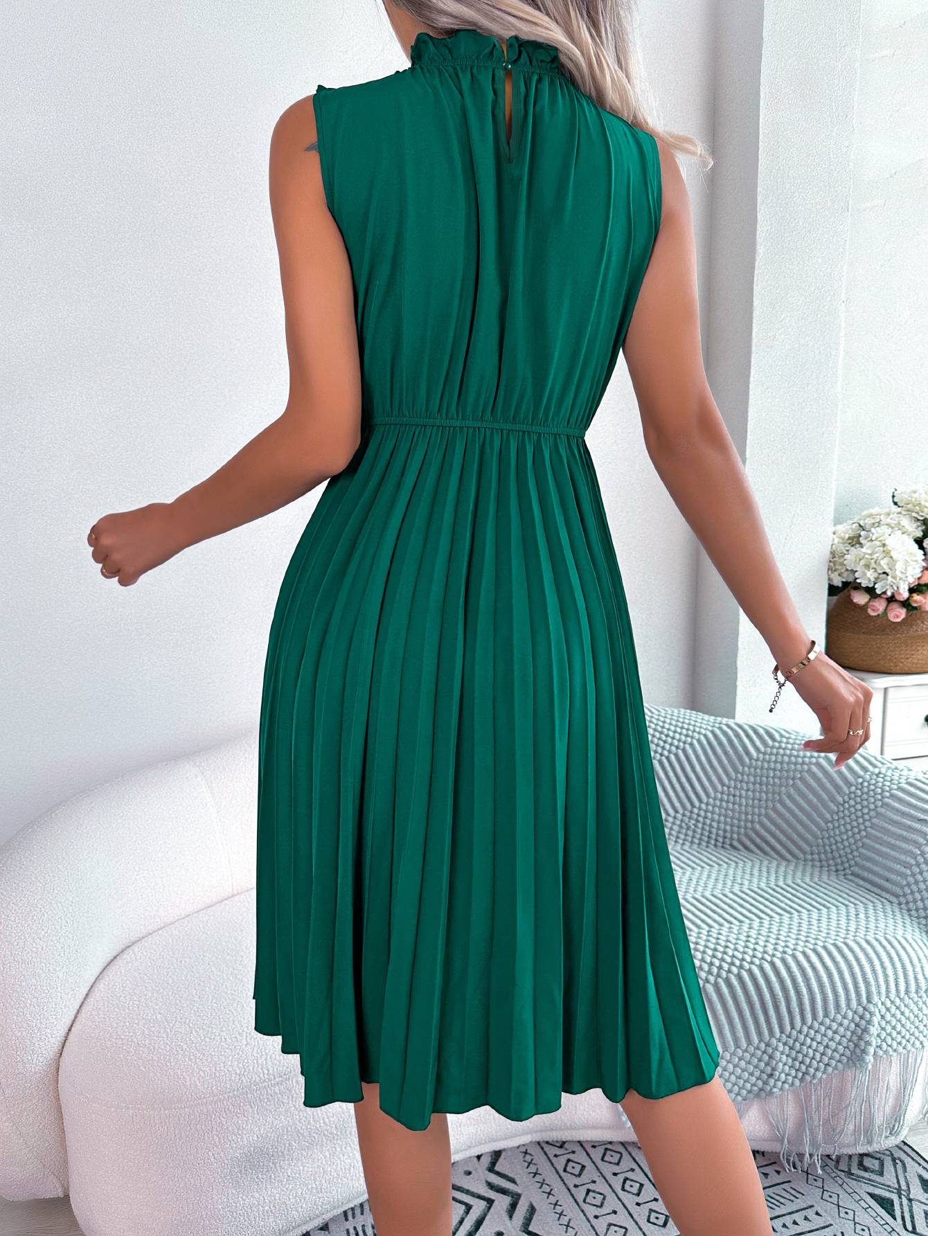 Women summer casual ruffles sleeveless pleated knee-length dress solid dresses Women summer casual ruffles sleeveless pleated knee-length dress solid dresses