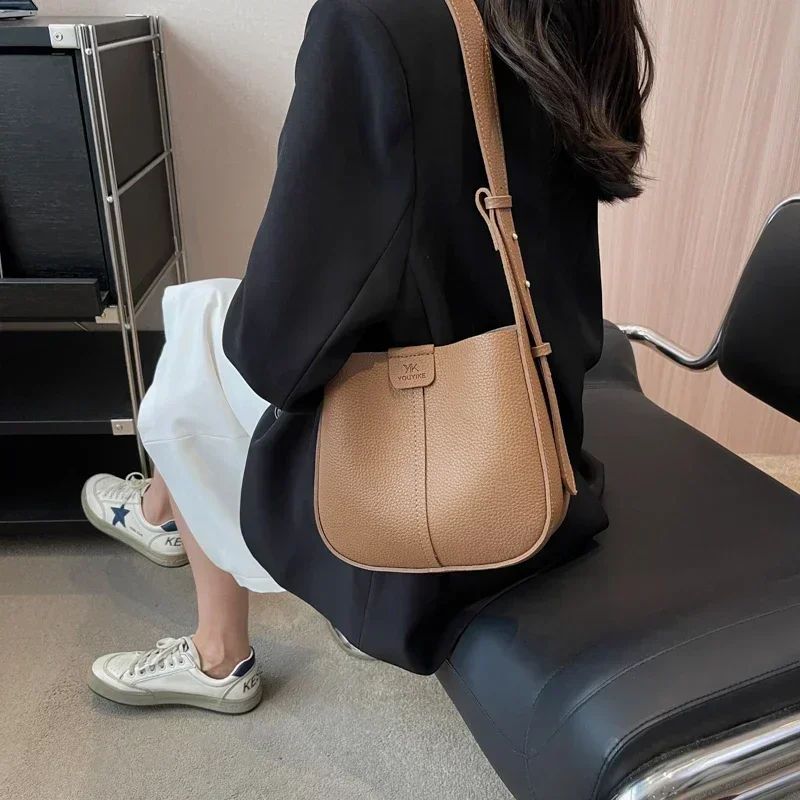 Brilliant Fish Women's Shoulder Bag
