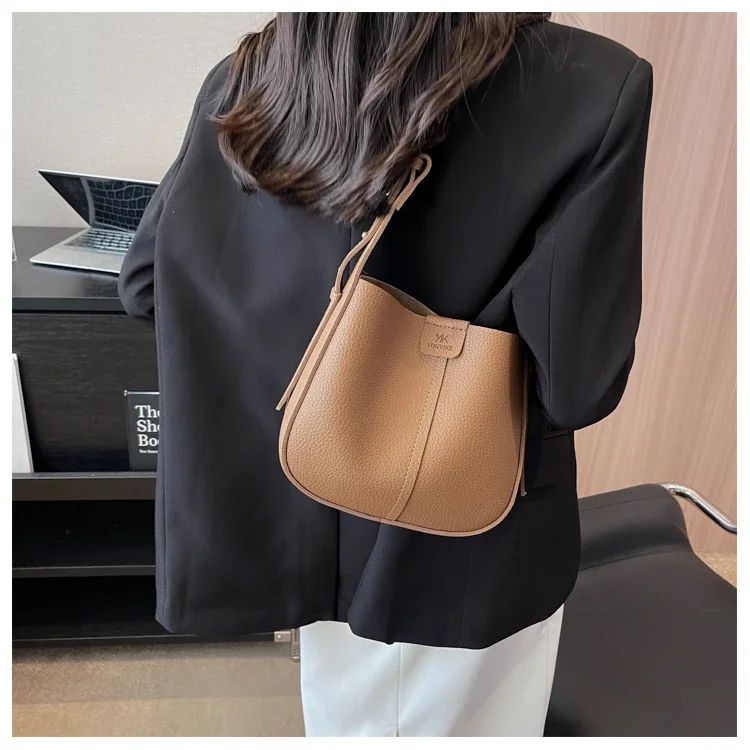 Brilliant Fish Women's Shoulder Bag