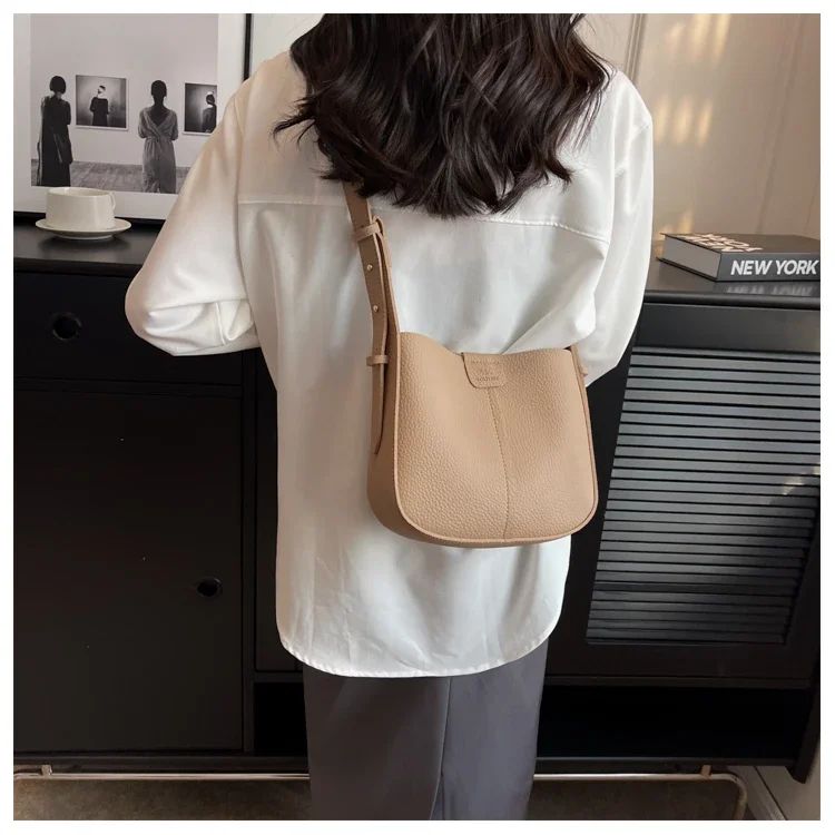 Brilliant Fish Women's Shoulder Bag