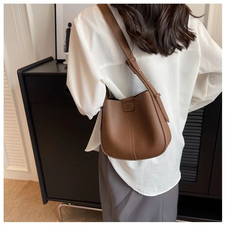 Brilliant Fish Women's Shoulder Bag