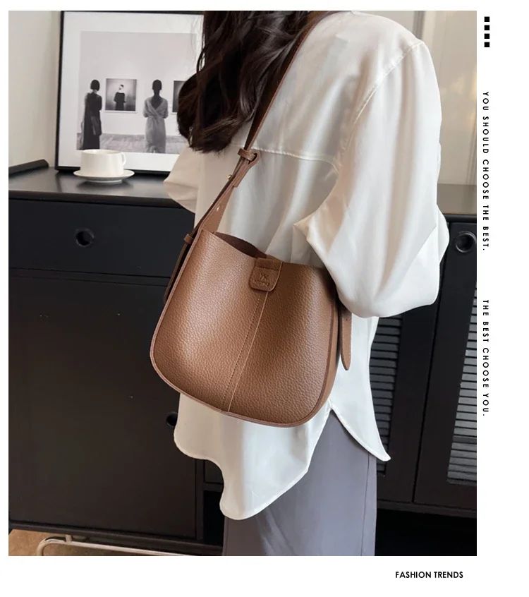 Brilliant Fish Women's Shoulder Bag