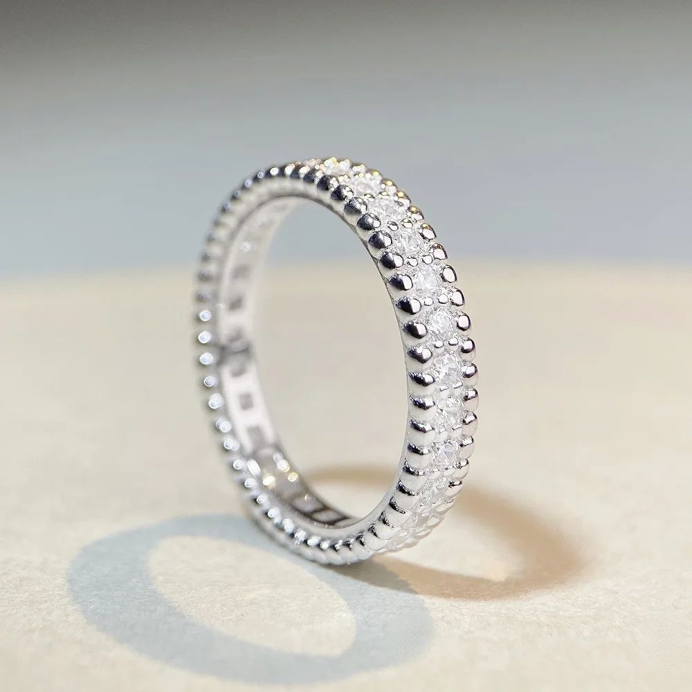 Women's Classic Diamond Ring