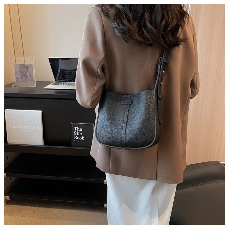Brilliant Fish Women's Shoulder Bag