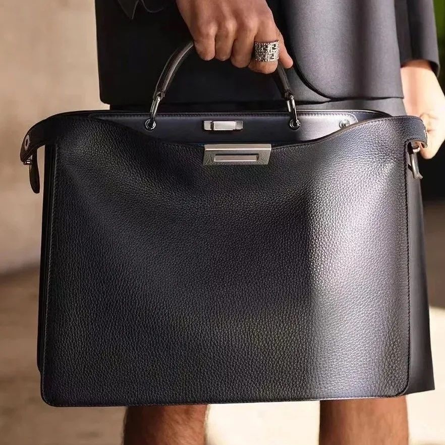 Unisex Minimalist Genuine Leather Crossbody Bag