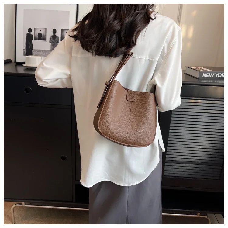 Brilliant Fish Women's Shoulder Bag