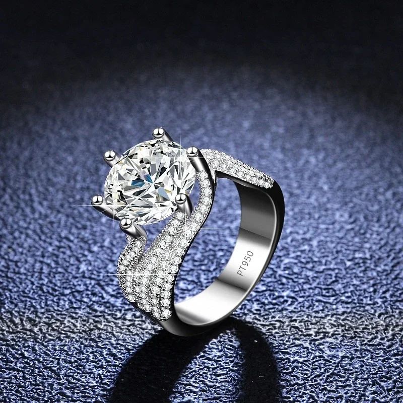 Classic PT950 Platinum Diamond Ring