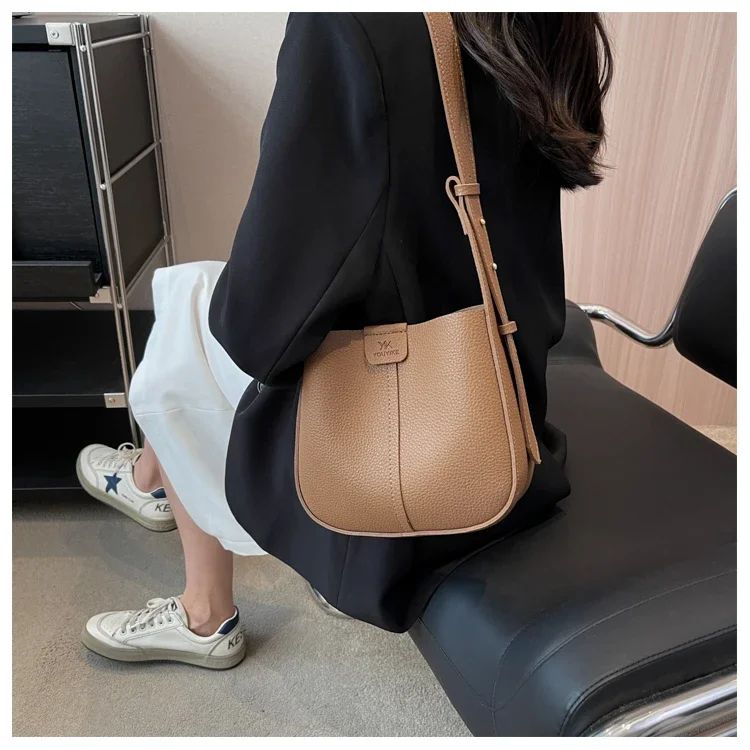 Brilliant Fish Women's Shoulder Bag
