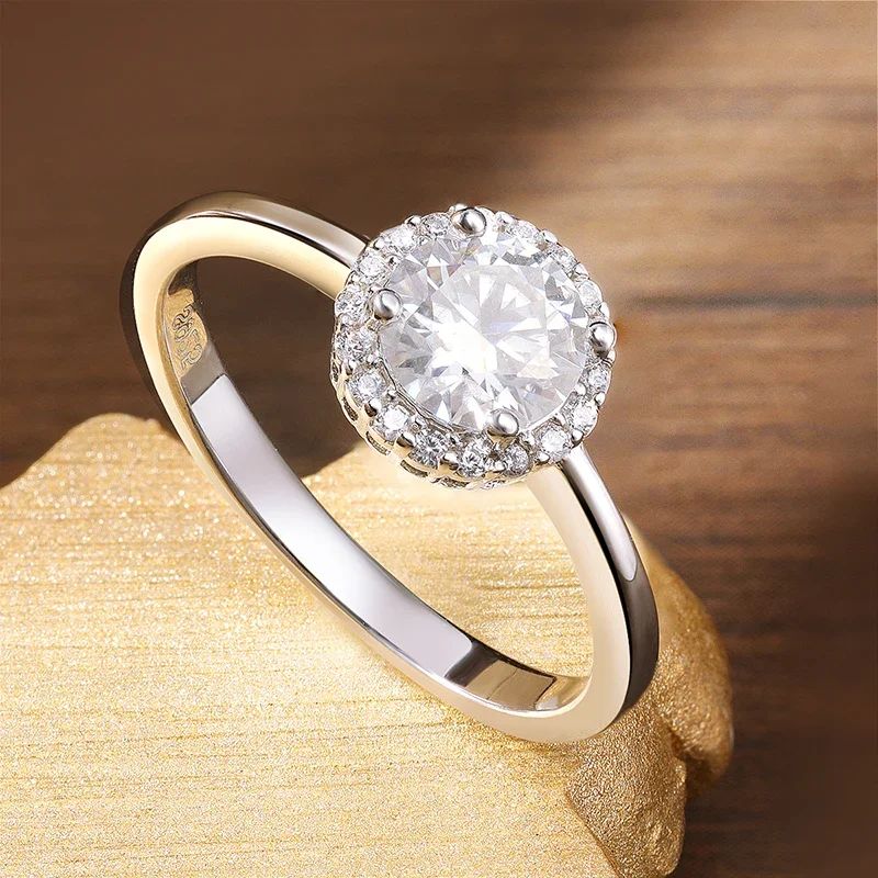 KNOBSPIN Moissanite Wedding Band