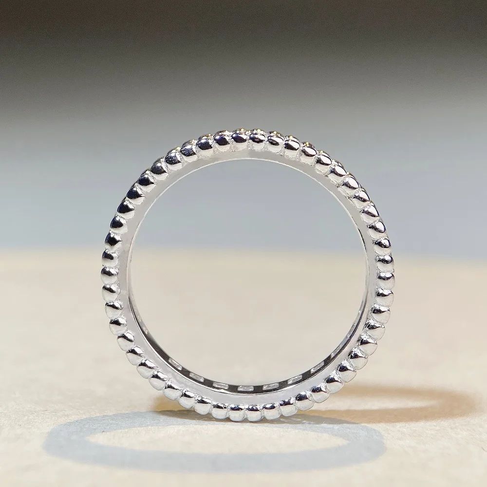 Women's Classic Diamond Ring