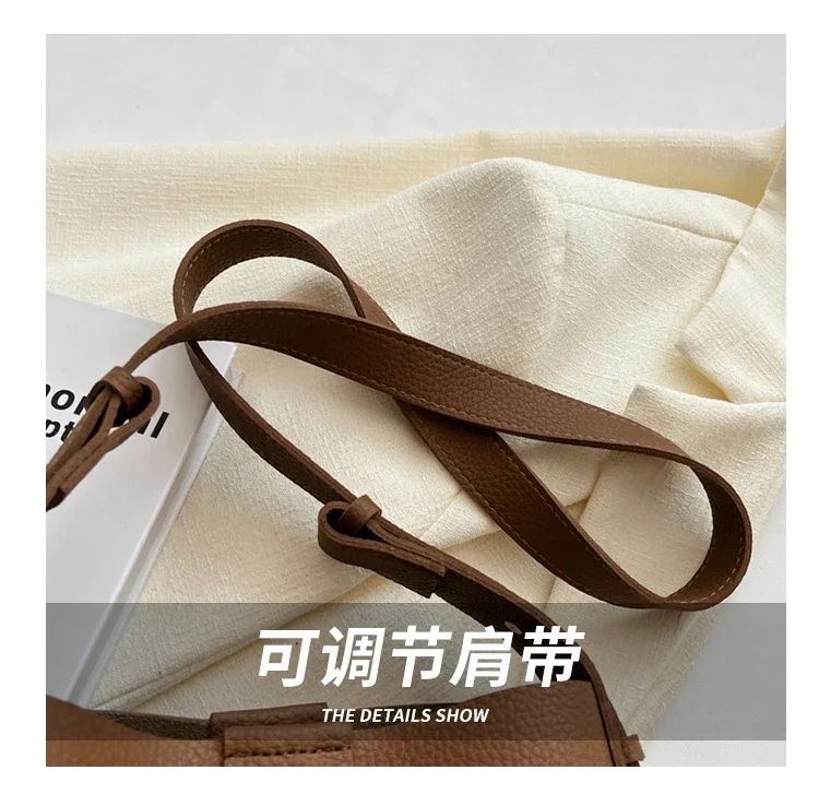 Brilliant Fish Women's Shoulder Bag